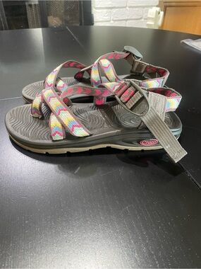 Chaco Z/Volv X2 womens strappy sandals multi-colored hiking ecotread sz 7 shoes
